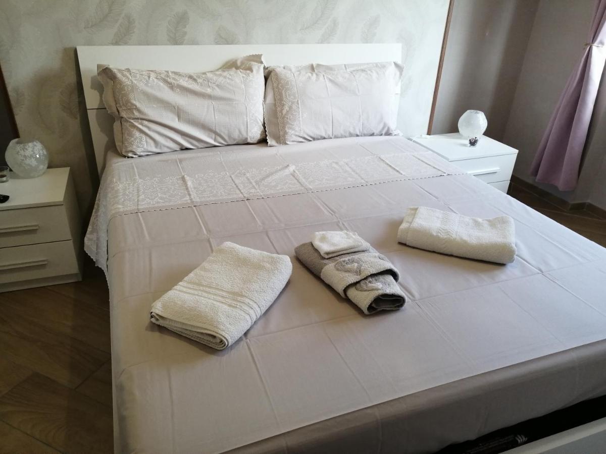 Due Torri Roma Guest House エクステリア 写真